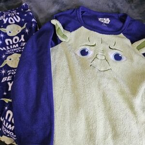 STAR WARS Womens YODA Fleece 2 Piece Pajamas Long Sleeve Top Pants 3D Medium